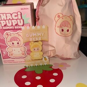 Pop Mart Haci Pupu Gummy Bear Pineapple.